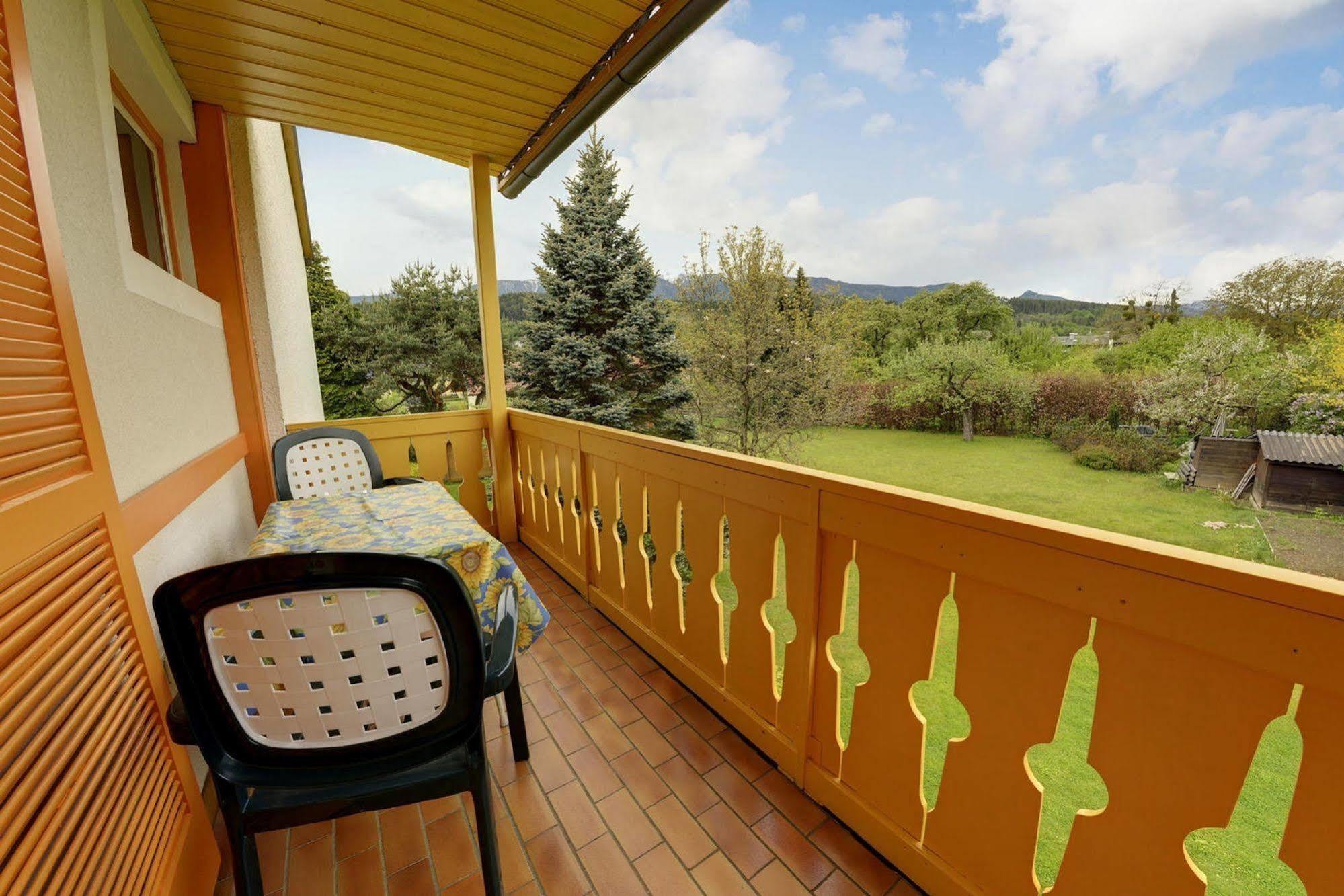 Fruehstueckspension Haus Golker Зеебоден Екстериор снимка